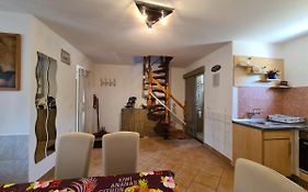 Apartments Tuka Near The Beach